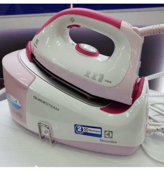 Electrolux เตารีดไอน้ำแยกหม้อต้ม รุ่น ESS4105 (Pink) รับประกันสินค้านาน  2 ปี สินค้าแท้ทุกชิ้น มีบริการเก็บเงินปลายทาง